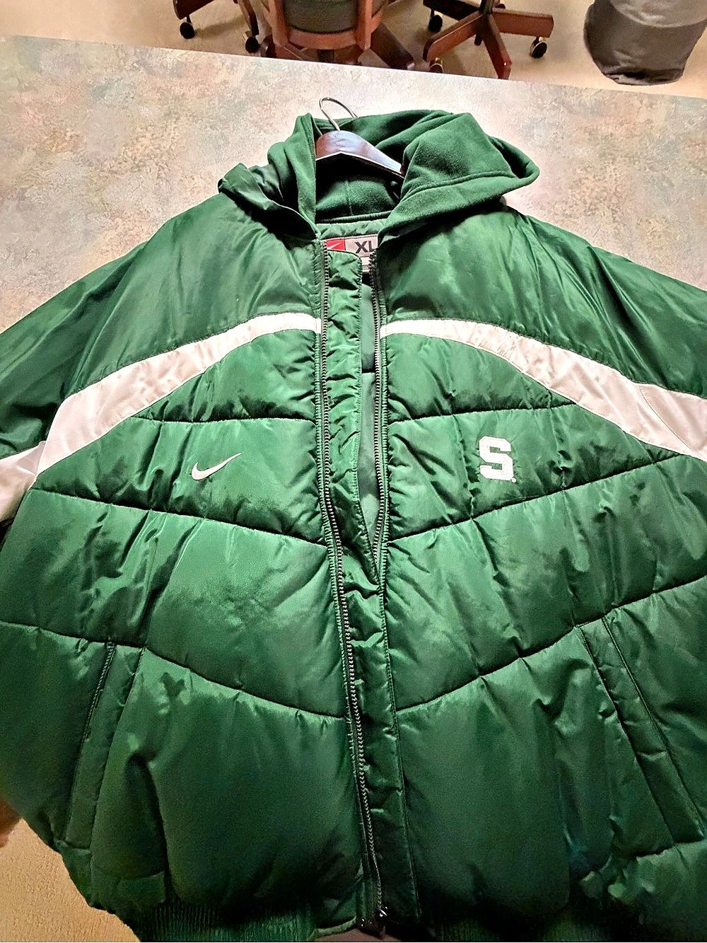 Nike Michigan State Color Block Puffer Green & White XL